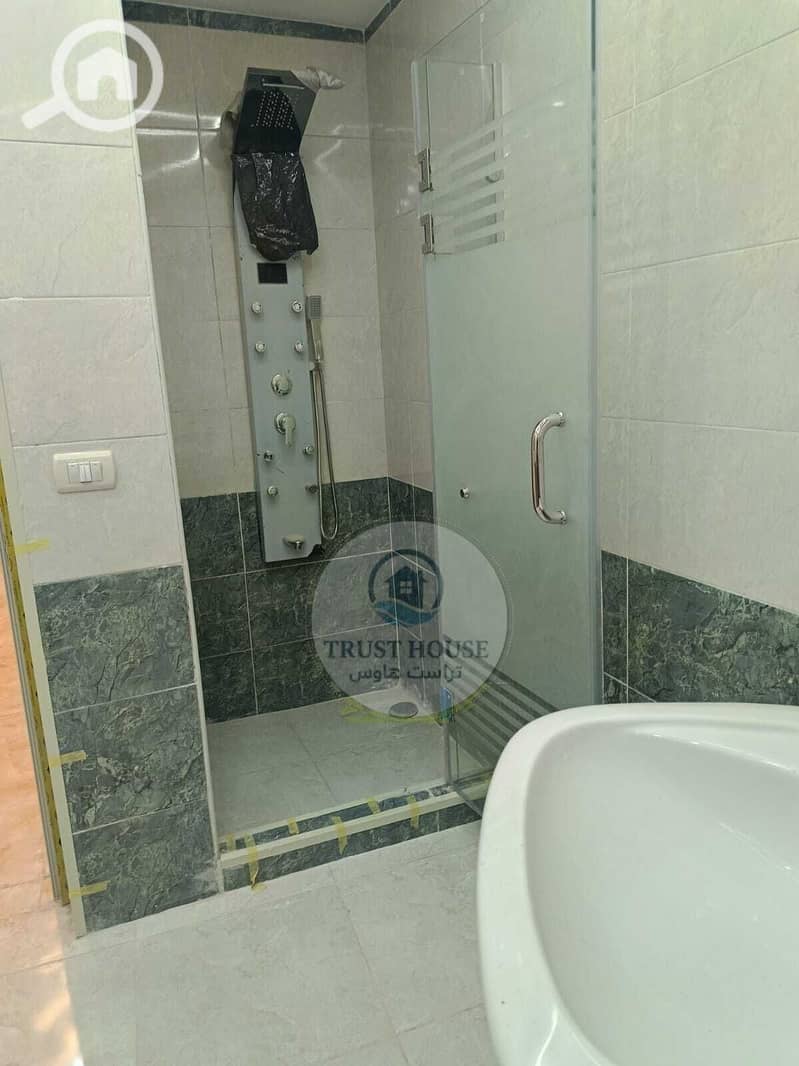 5 WhatsApp Image 2025-12-21 at 15.50. 58 (2). jpeg