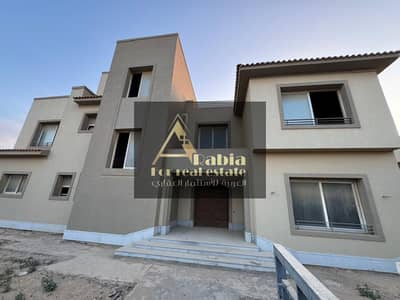 5 Bedroom Villa for Sale in New Cairo, Cairo - IMG-20250101-WA0040(2). jpg