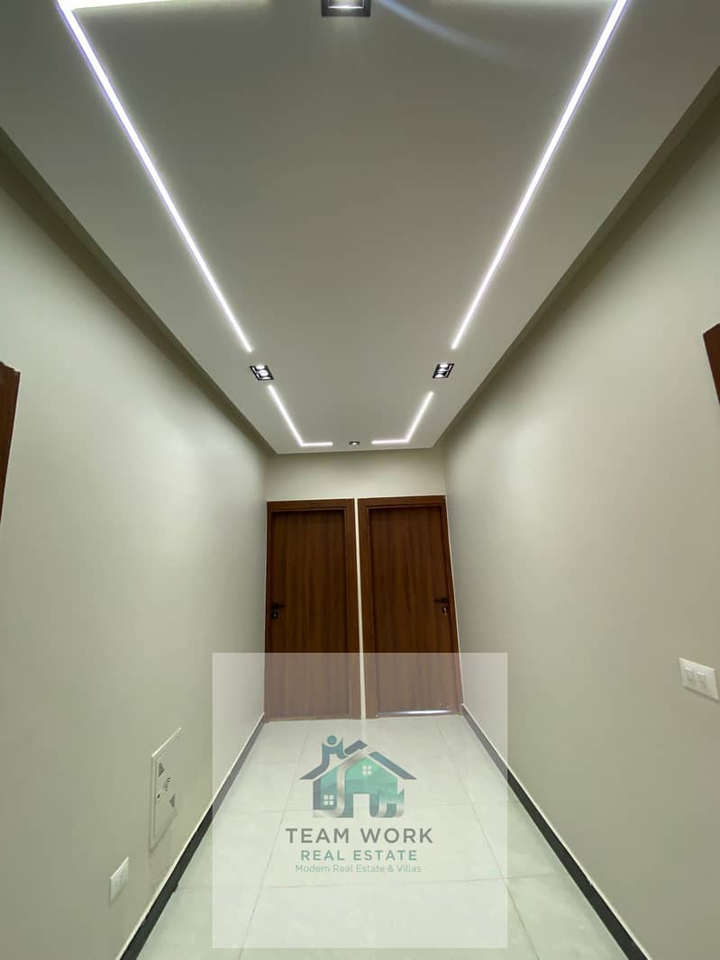 4 8ec7fab0-f5d2-4596-9350-4399445ff85d. jpg