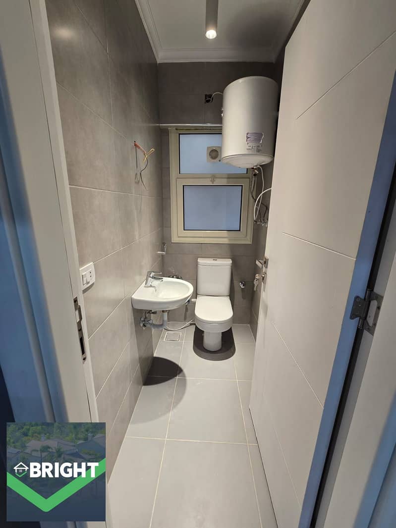 12 motion_photo_17320650697895726. jpg