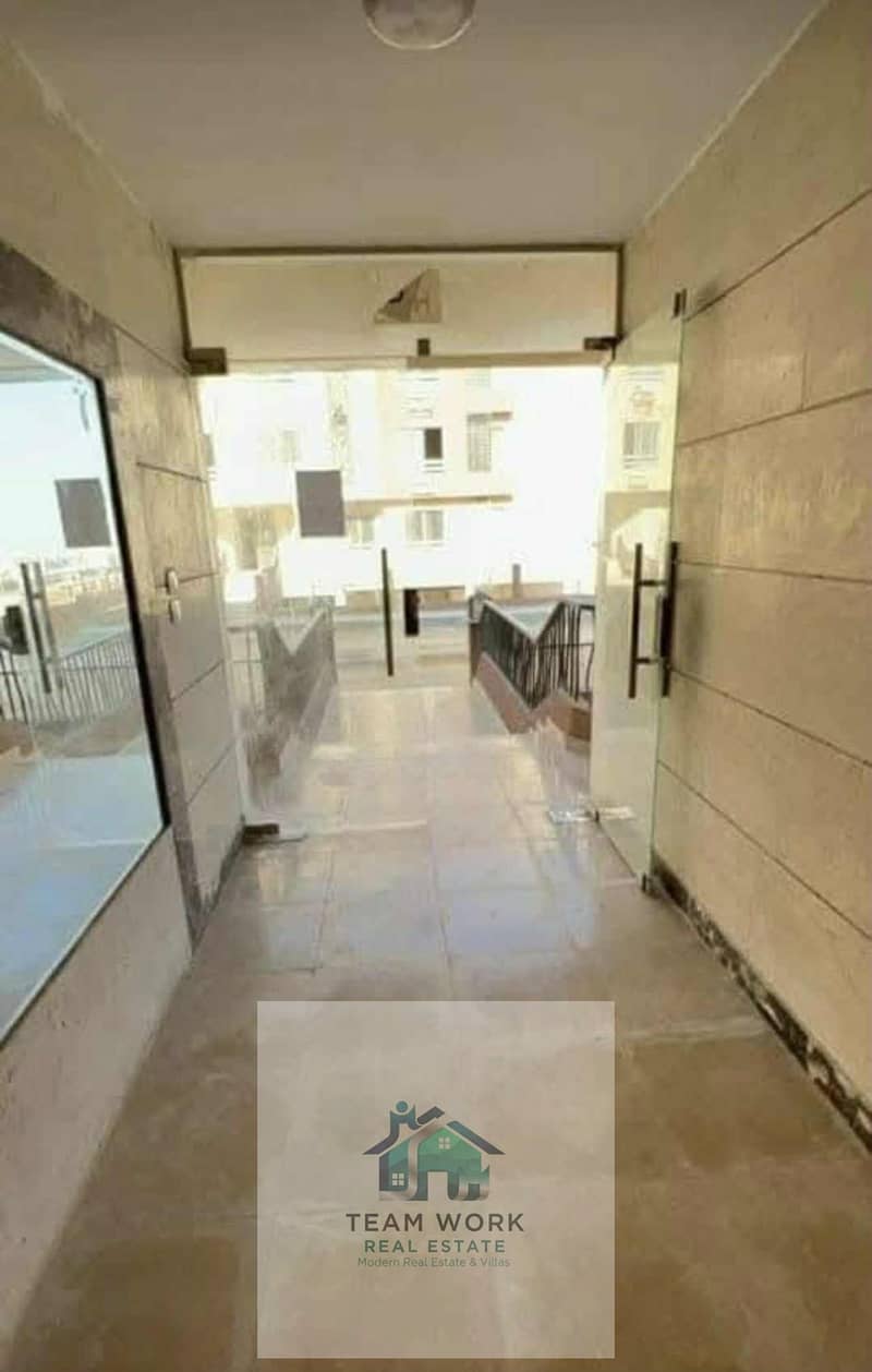 2 bc5c2517-d548-4c75-8f36-226f09eb1f00. jpg