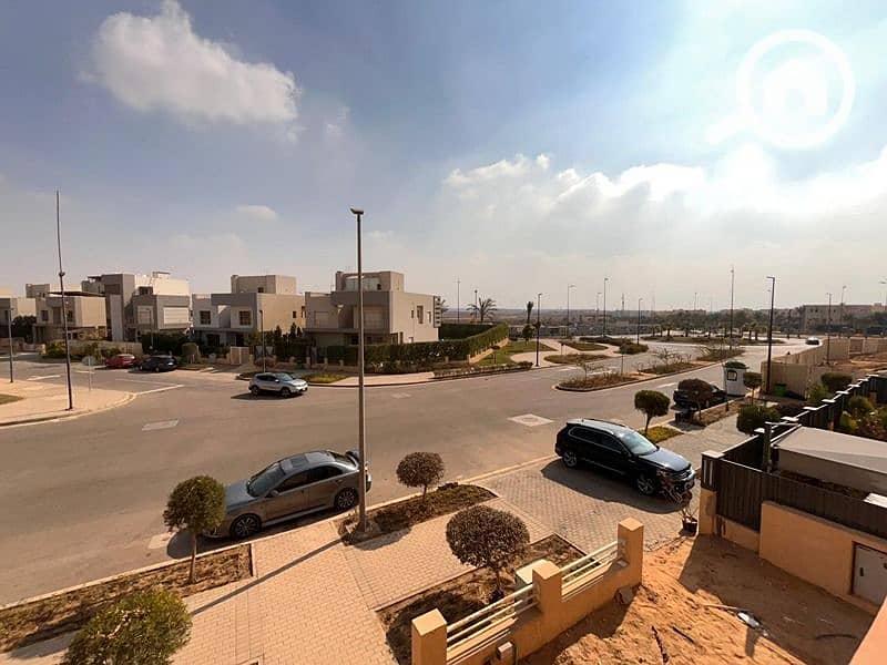 4 b3a2a337-a635-4231-831e-b552fb5b66fa. jpg