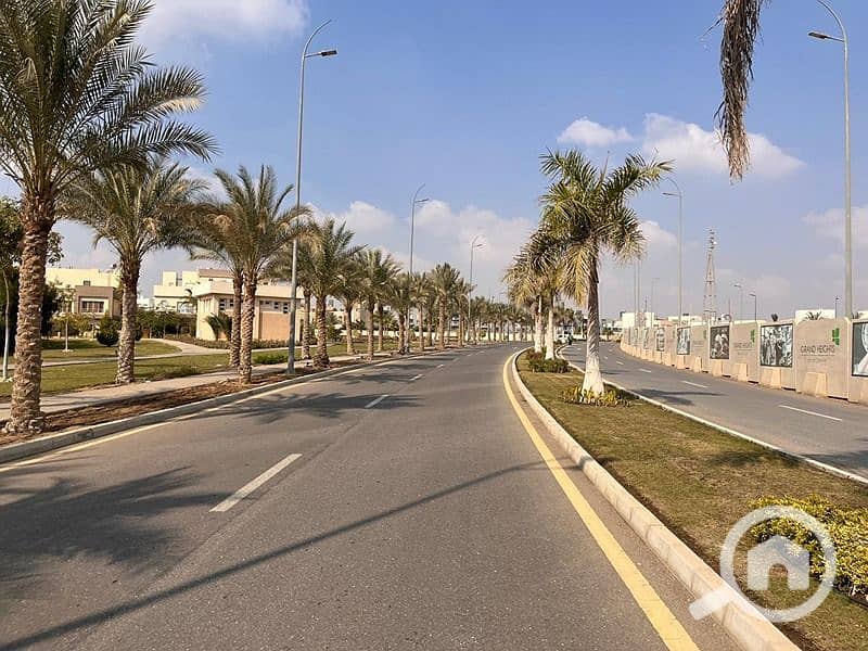 7 5b030f8e-906a-477b-9fae-bb558dc7377a. jpg