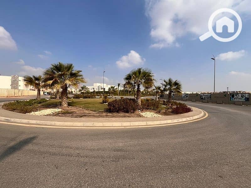 9 f42fc229-a2ab-4cf7-85db-768a89d1d372. jpg