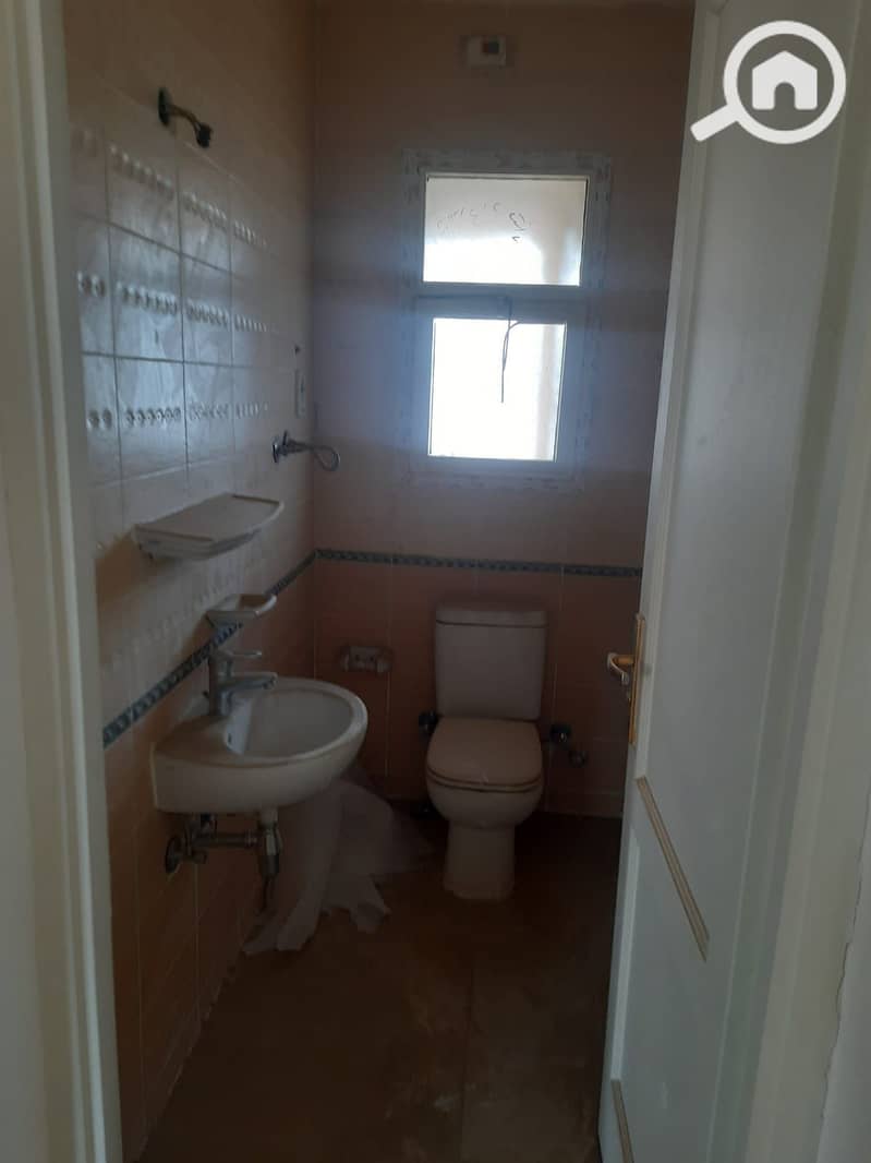 13 17dd10cc-c3ee-4e71-9784-5c5b7479c9c9. jpg