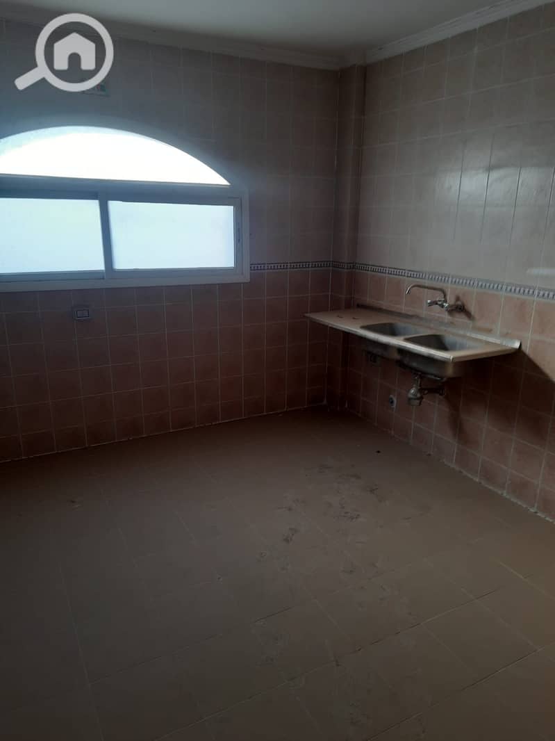 14 cbcfd6b5-83fa-4c0b-a72c-e8a9b42d3117 (1). jpg