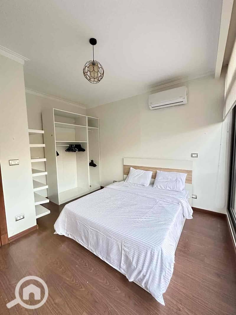 18 4f5ef94a-9281-471a-907a-a5f459bb5f2c. jpg