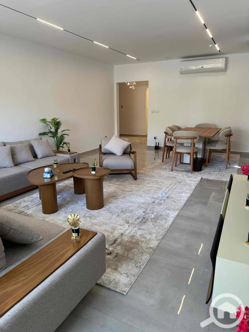 34 4dae29ab-8b63-4056-98e4-6f960ce4eeb4. jpg