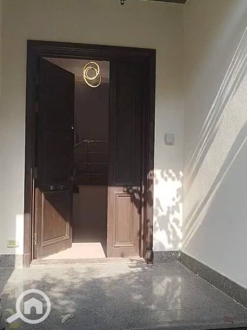 3 4684c5a8-4258-4d2c-8603-40b7769944c0. jpeg