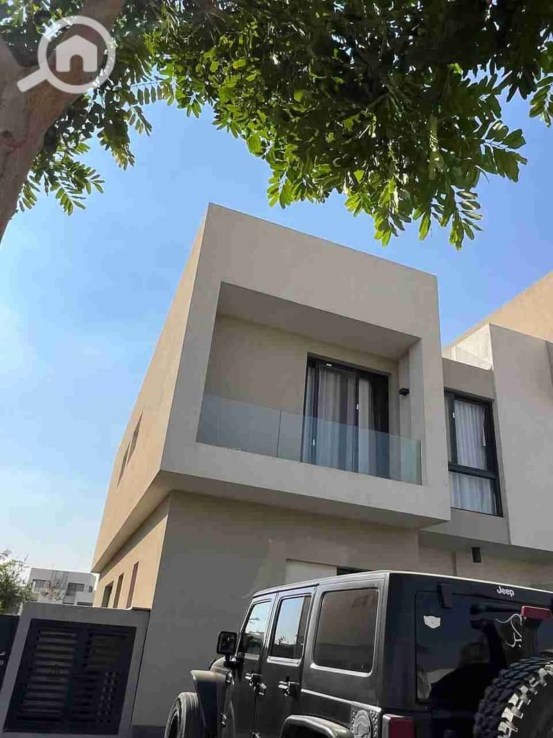 4 IMG_20251010_185643_940. jpg