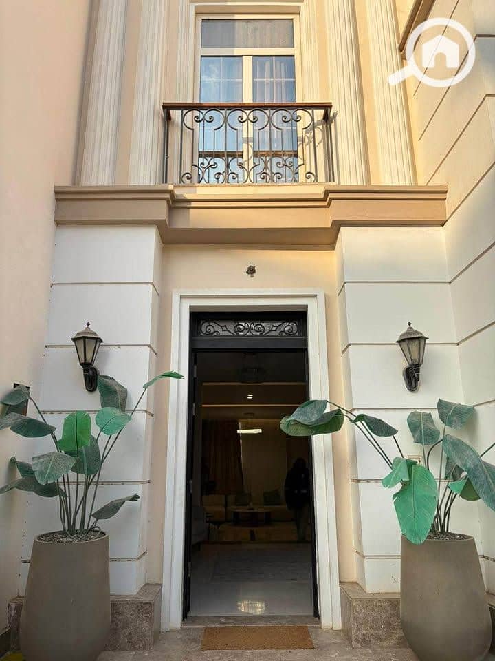 9 598365343_25212218891795145_8714742647296455876_n. jpg