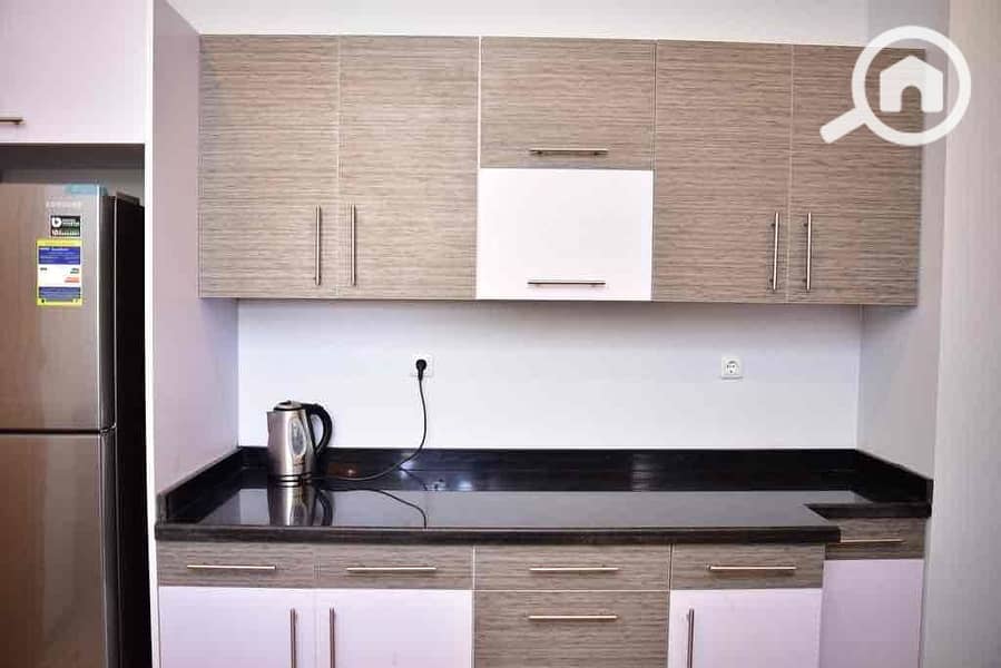 10 420af024-f6c9-4536-8a0b-2e0c9070f046. jpg