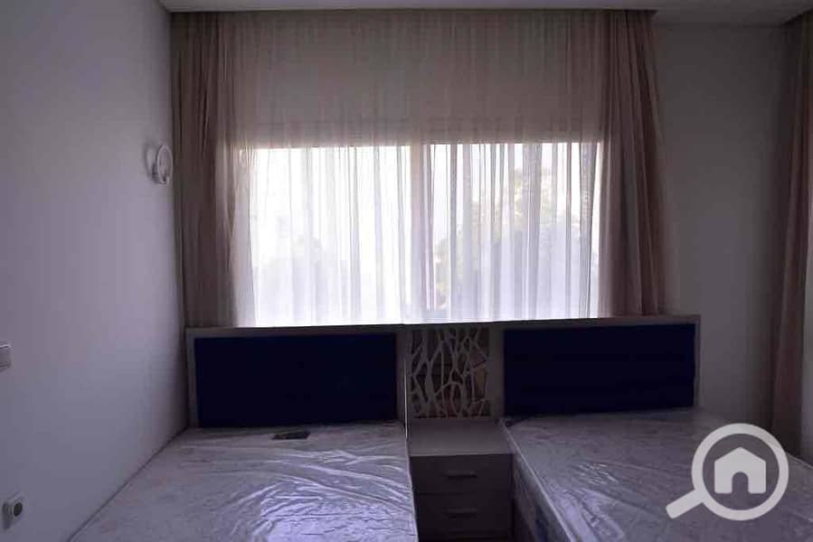 13 97fa76bf-7d63-4f91-a25e-1a2c77176f21. jpg