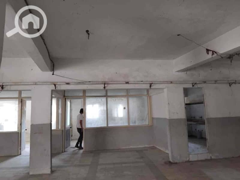 8 7941c118-d529-4695-9aa2-e3cdd462b1c4. jpg