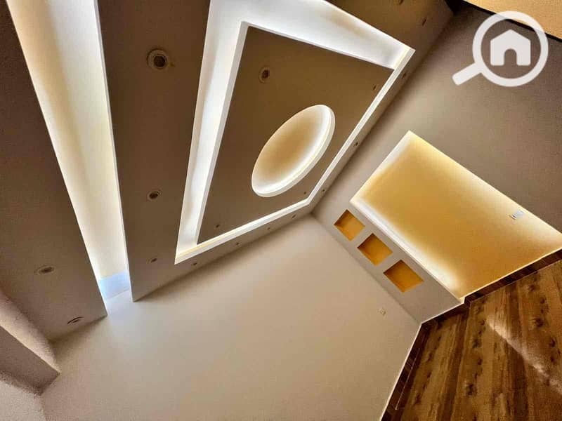 2 934bf72b-9f9e-4441-a06b-3b314738099a. jpg