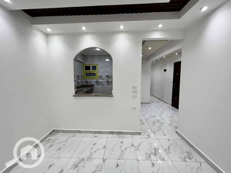 4 75335b5c-ad03-4858-b141-7819f9065040. jpg