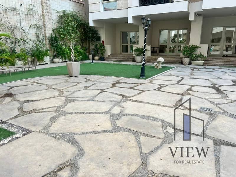 22 d10c257d-5713-4774-bc12-fbe8220e7840. jpg