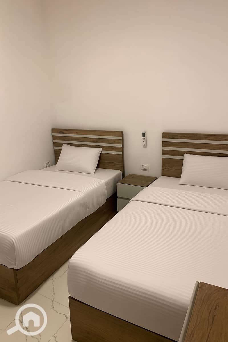 9 AFE6B6FD-8791-45A6-8DB7-B09281EFB869. png