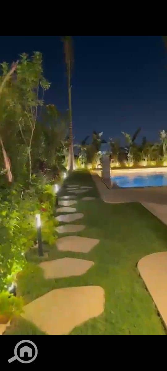 6 22e9a6c0-f56f-4c83-b18a-9326a2d20830. jpg