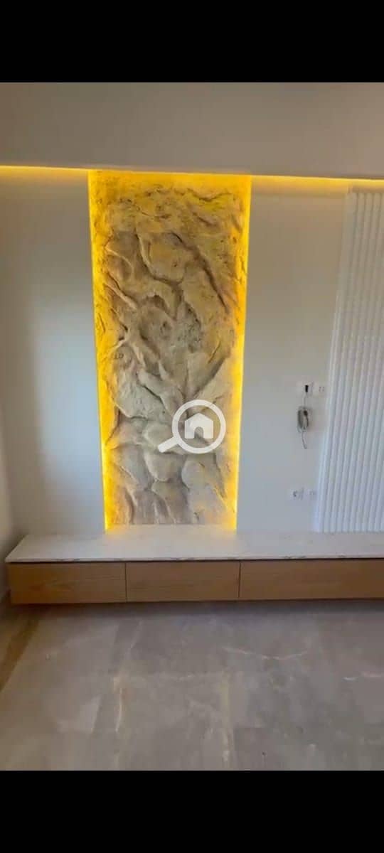 8 145c9de7-32fd-4bf2-96c0-7bc5a7d87a15. jpg