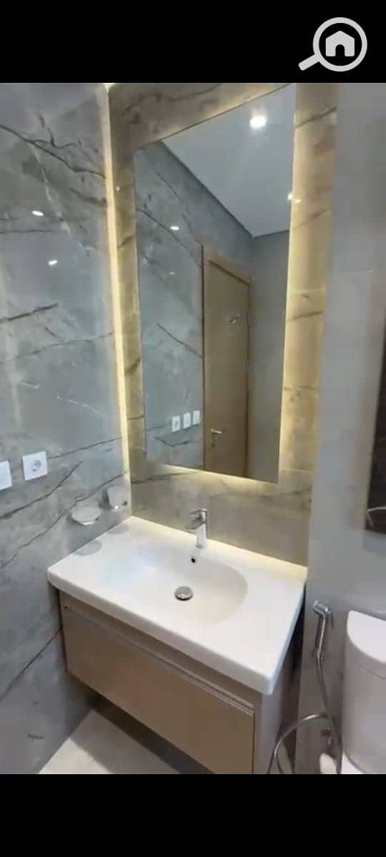 9 349d919f-95ae-493b-9362-6e99f1ca5c04. jpg