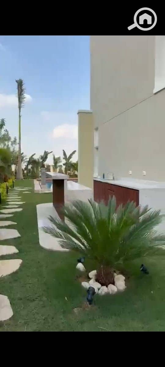 21 ddbf19e5-646d-455f-9d65-81d48807bfdc. jpg