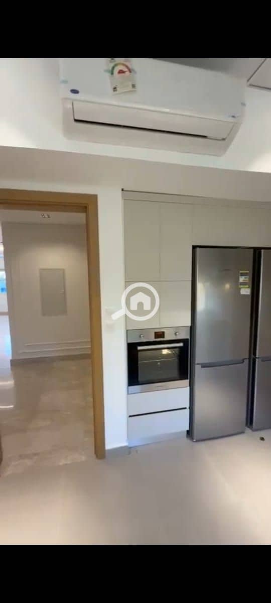 23 f197a3b8-89d8-4d5e-88ac-375ba24f242e. jpg