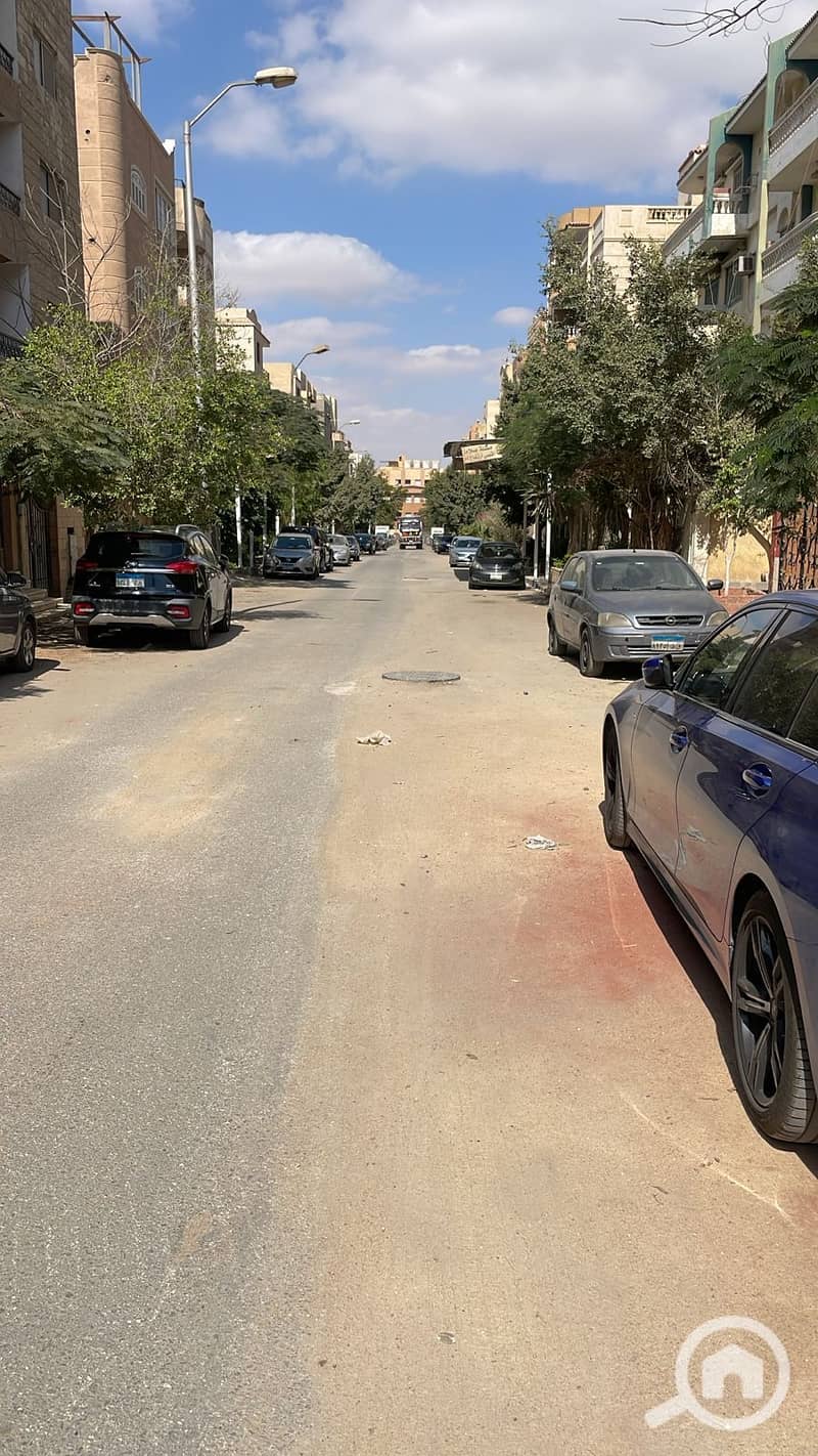 7 041b2893-92fb-4ed2-bf88-8d53aa784d3f. jpg