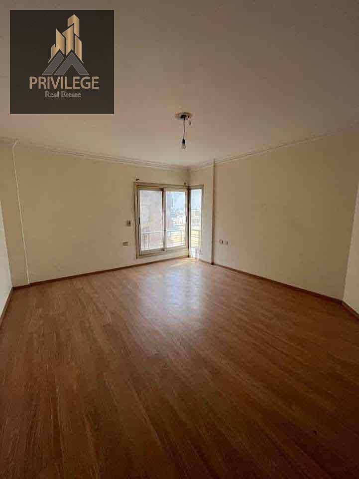 4 771188fd-1d9a-45cf-8ef6-f024a906fa79. jpg