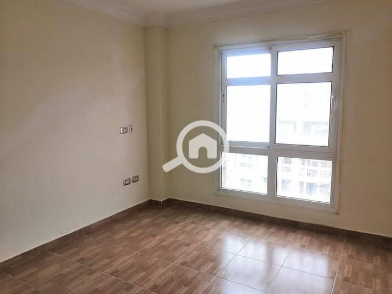 3 71e6396a-cd0c-44bc-83af-b4e115fa91fa. jpg