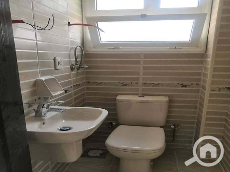 5 6461fe21-f379-4063-968c-272d52f4180f. jpg