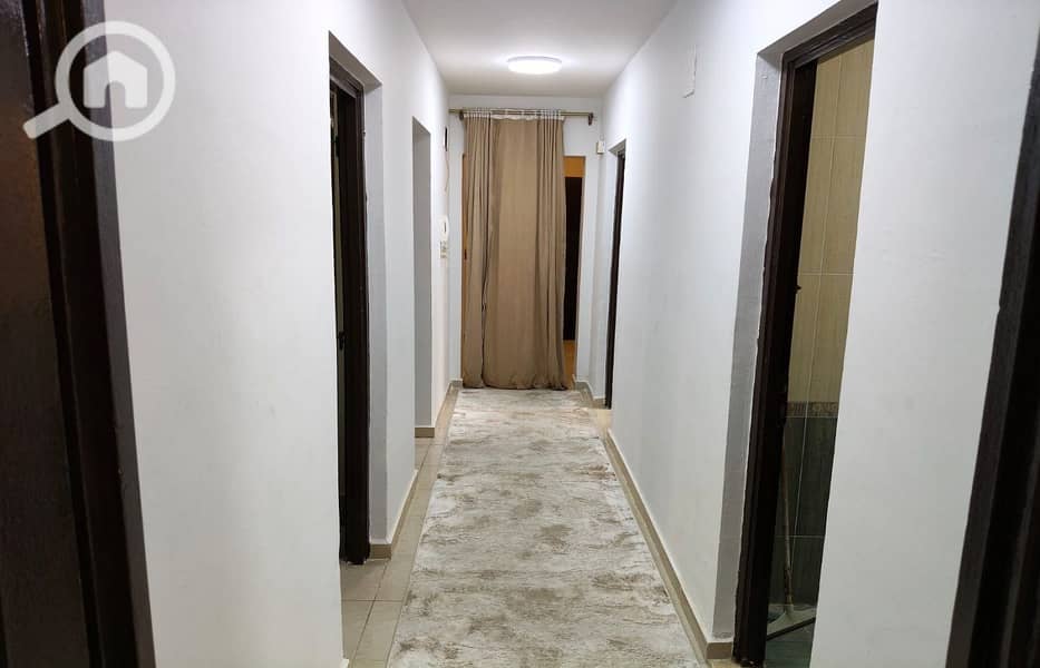 16 084675d7-364b-43c6-9697-4316e9d5d066. jpg