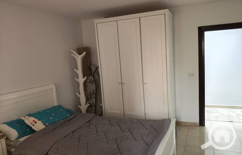 23 f4b97334-a7cd-4db8-a264-78cb4b14e010. jpg