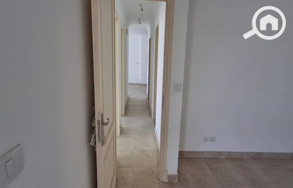 8 387bdc93-219f-4ab0-b534-b3b9b904b37d. jpg