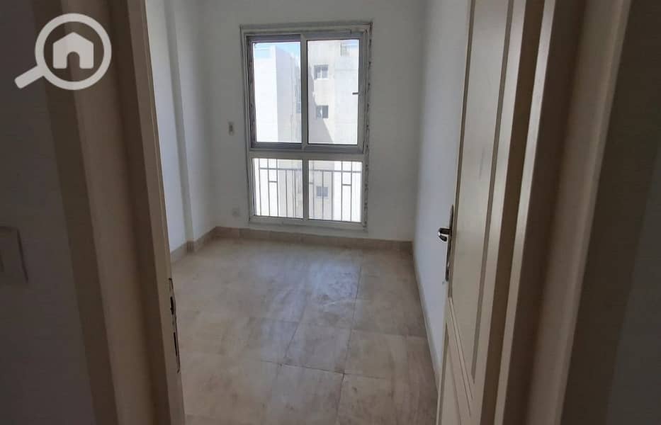 14 c77c9ceb-0012-45a9-80a5-d32734afabc2. jpg