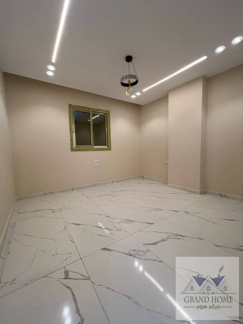 12 ee3fe5b0-fe59-4634-a4b3-f28341363fe3. jpg