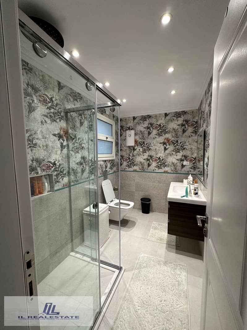 6 WhatsApp Image 2025-12-12 at 16.42. 16 (2). jpeg