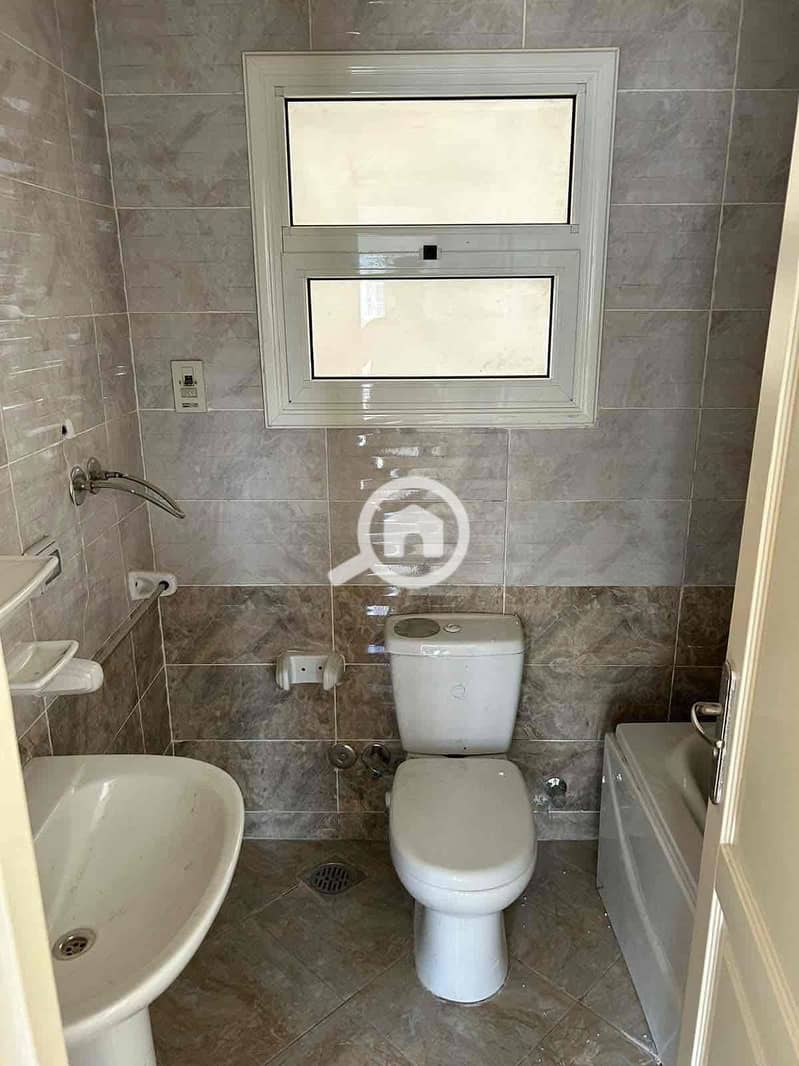 9 bbb540d9-cad6-418c-b19a-3170f864a4b0. jpg