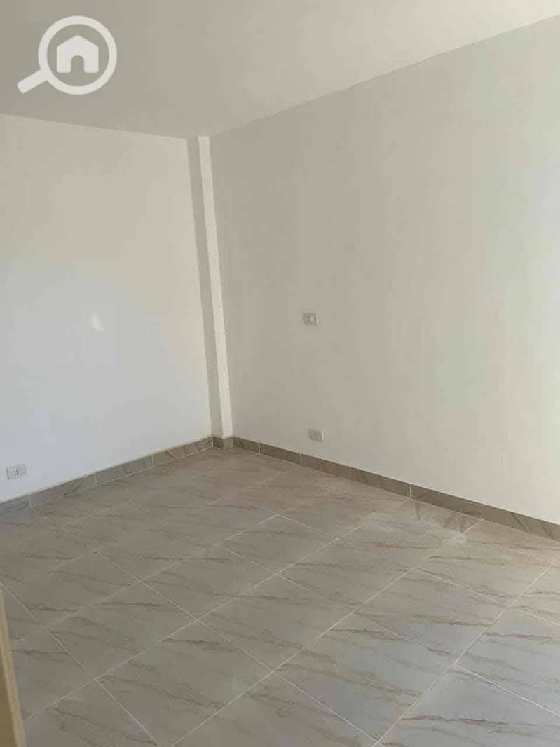 15 cc79c309-d113-4030-aa0b-b83888cba4ef. jpg