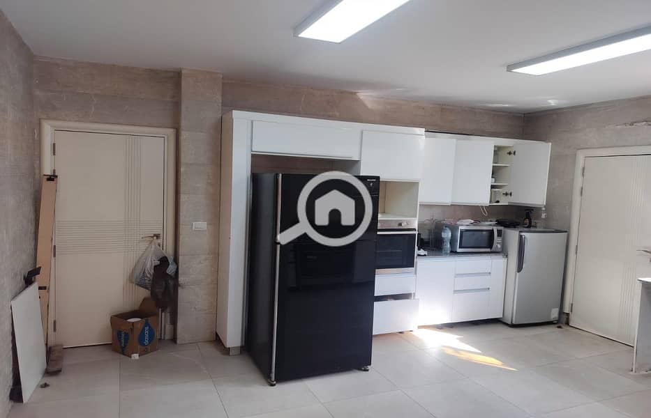 16 803bb8b6-a66c-4207-974d-df779d816ed2. jpg