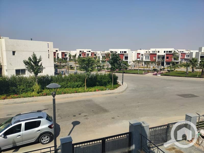 3 8fedb2e6-8713-4de2-b2e0-687965865cbf. jpg