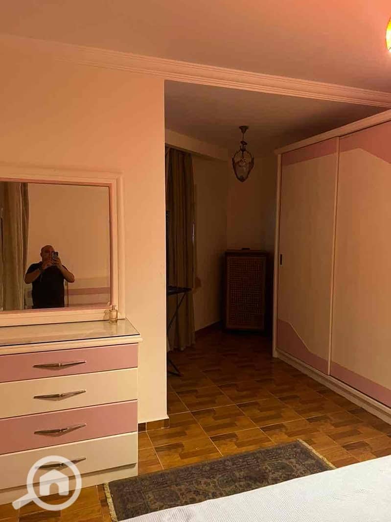 6 698fbf7d-2039-4f41-b1b7-5f58f5708e85. jpg