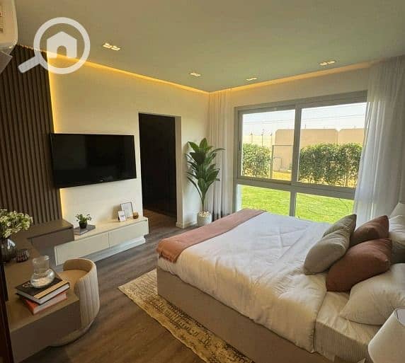 10 c0e75e1a-b03f-4b33-bc6e-4925a9f1abee. jpeg