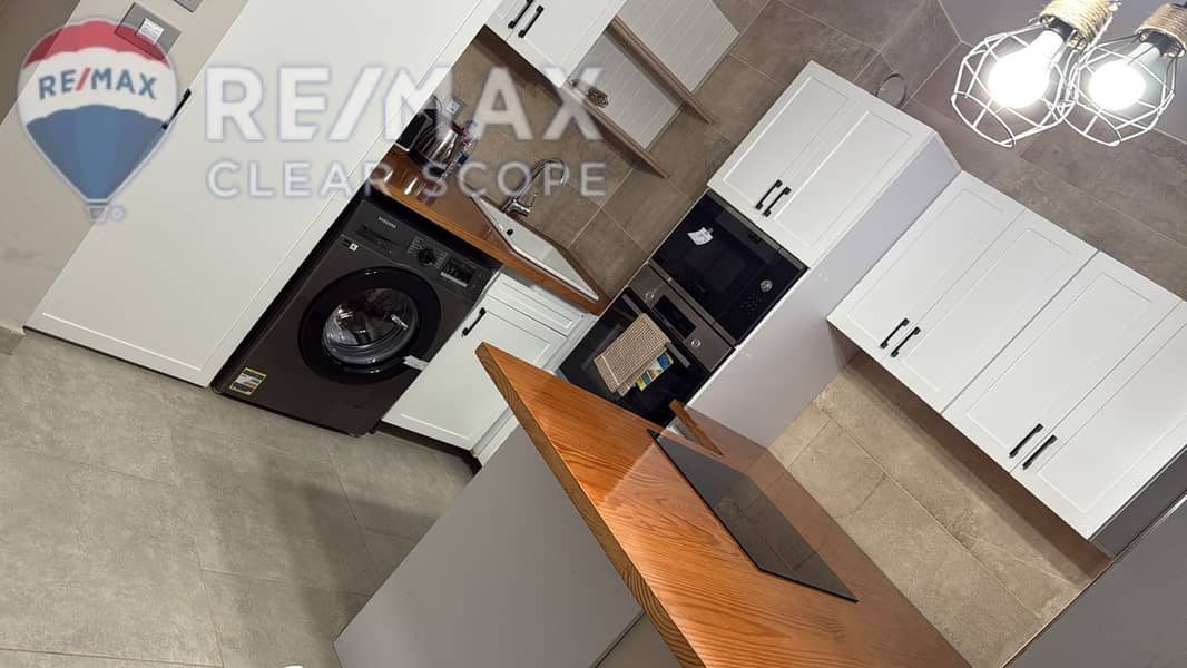 4 6e20737b-da1f-4398-a042-7be5c019fe38. jpg