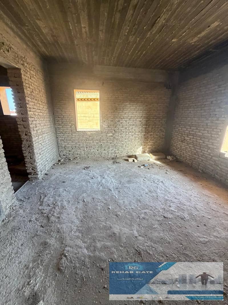 4 2d8dd4f2-251e-467d-b847-41ccd9aca934. jpg