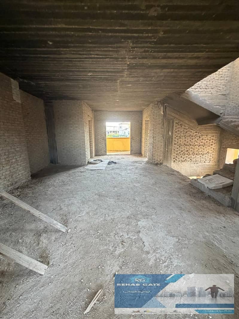 5 6d102cfe-7114-402b-8f20-398ed6e455f3. jpg