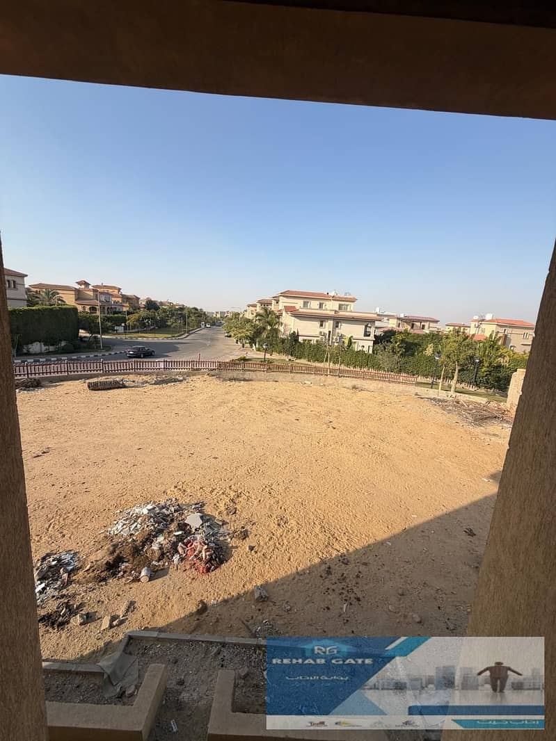 15 cb23fa50-72e8-4a83-8da3-a3ab00fec2da. jpg