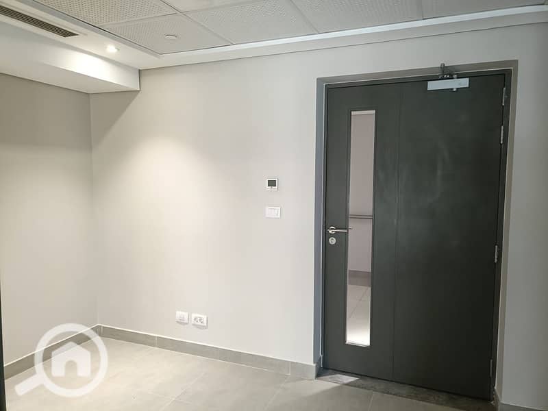 3 6f0f8f97-0aa5-4ef9-be48-d6f1ebde1cd7. jpg