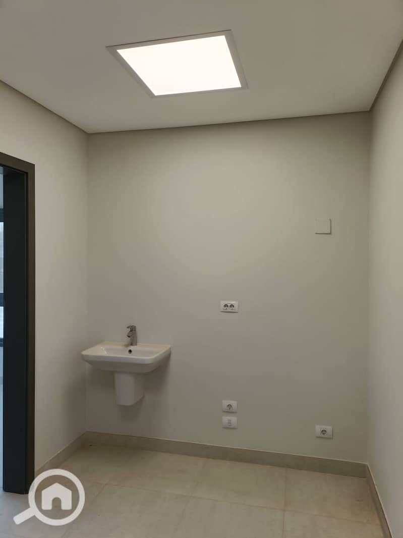 8 cd34767e-1c47-414e-ac48-d47837a71dd1. jpg