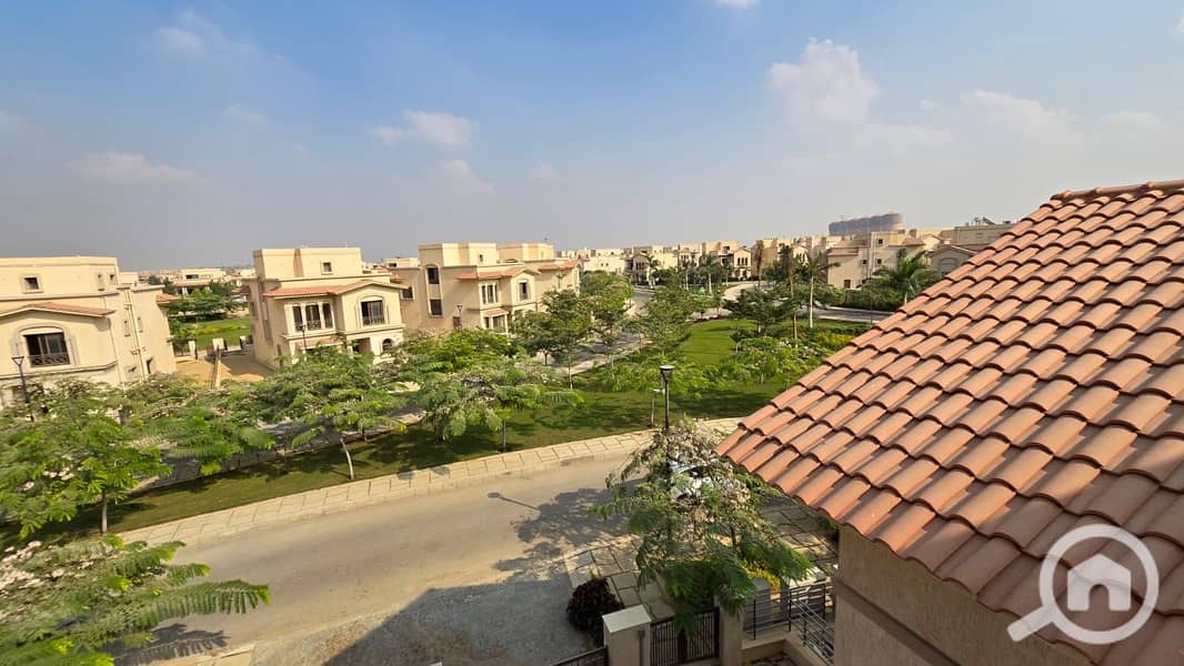 2 1fb878f2-2745-4748-b902-c2eb51c3357e. jpeg